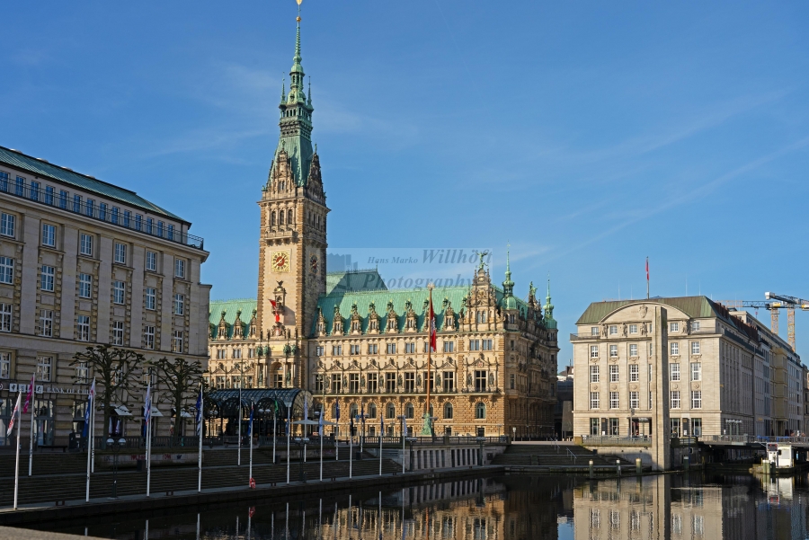 Binnenalster_mit_Rathaus_3-5-24_DSC_0715_WEB.jpg